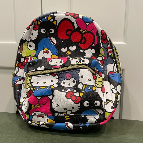 NEW HELLO KITTY & FRIENDS CHARACTERS MINI BACKPACK